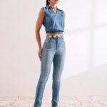 Calça jeans Skinny cint. Alta botão prata