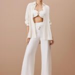 Camisa minimalista linho abertura e botões nas costas