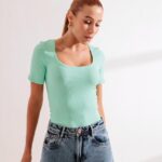 Blusa canelada cor BRANCA