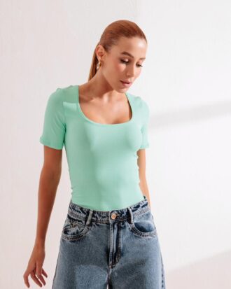 Blusa canelada cor BRANCA